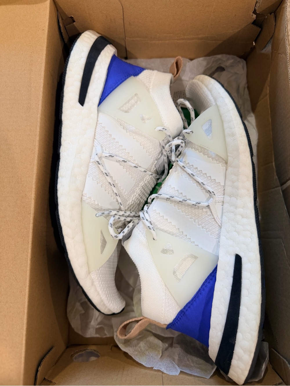 Adidas Arkyn White and Blue Size 7 Women’s CQ2748